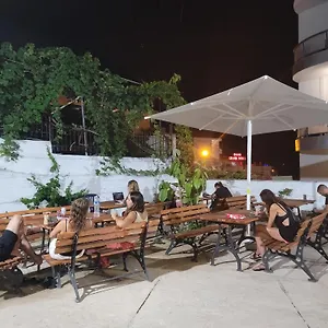  Hostal K13 Albania